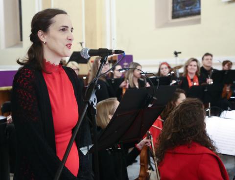Sárvári vonósok adventi koncertje a Szent László templomban