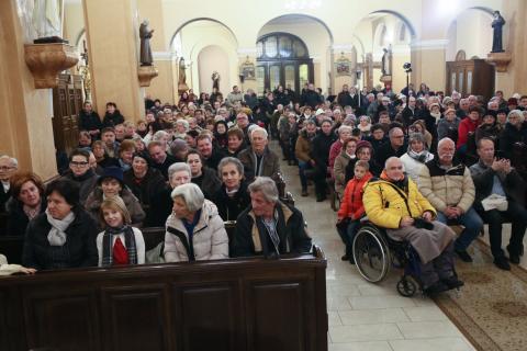Sárvári vonósok adventi koncertje a Szent László templomban